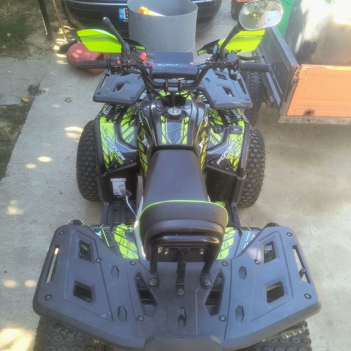 Vând atv sau schimb