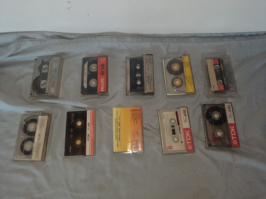 Аудио касетки с кутий за декорация