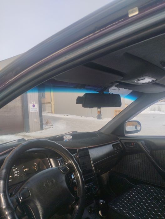 Toyota карина е сатылады