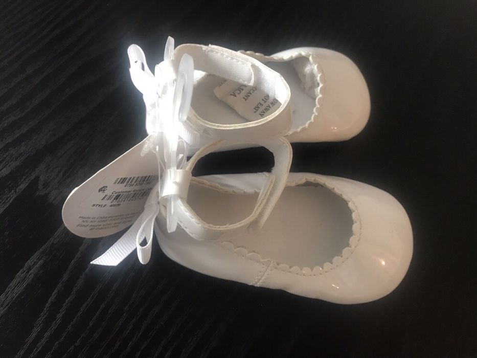 Чисто нови обувчици за официален повод