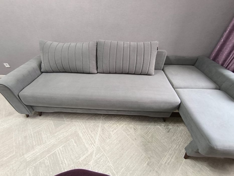 Срочно продам диван 3м