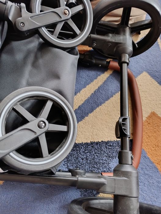 Продам детскую коляску