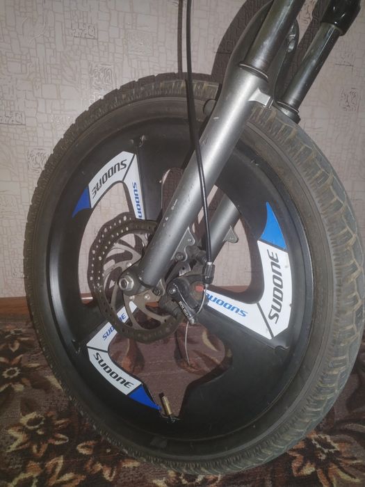 Велосипед 20" дисковый тормоза, сака диски