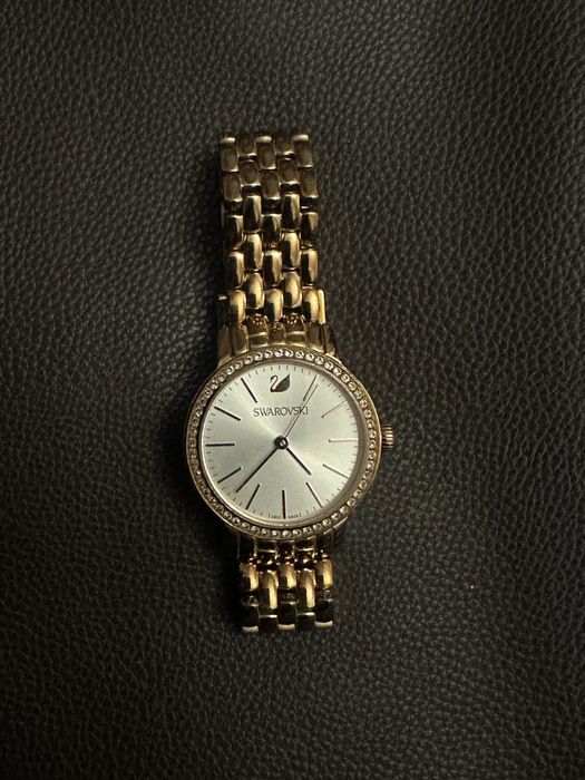Часы swarovski