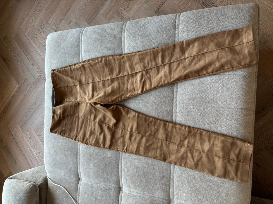 Брюки Elis   по  тысячу  тенге летние