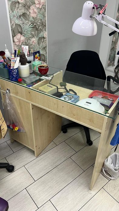 Столы маникюрные,5 шт