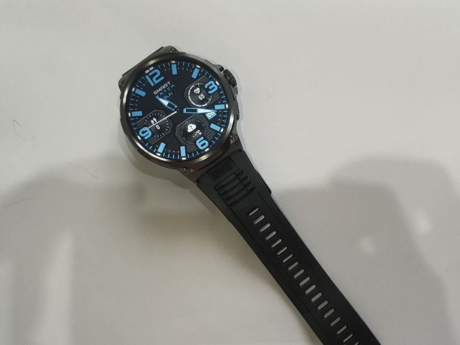 Smartwatch V69 (Model Militar/Robust) – Ecran HD, Apel Bluetooth, Baterie 710 mAh – NOU, Sigilat