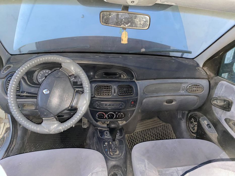 Рено меган 2000 Автомат