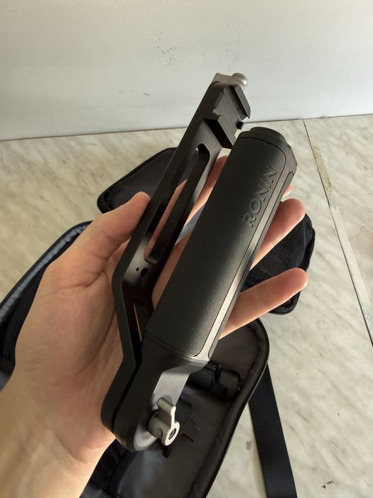 Продам DJI Ronin RS4 Combo