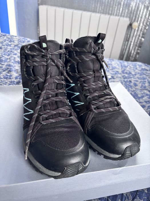 Високи обувки THE NORTH FACE GORE TEX 39,5