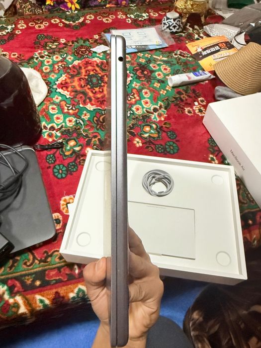 Macbook air M3 8/256