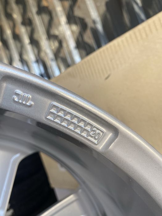 17 цола 5 х 112 мм Мерцедес , Ауди , VW , Шкода , Сеат