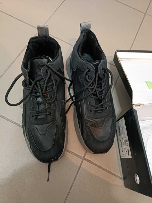 Спортно-елегантни маратонки