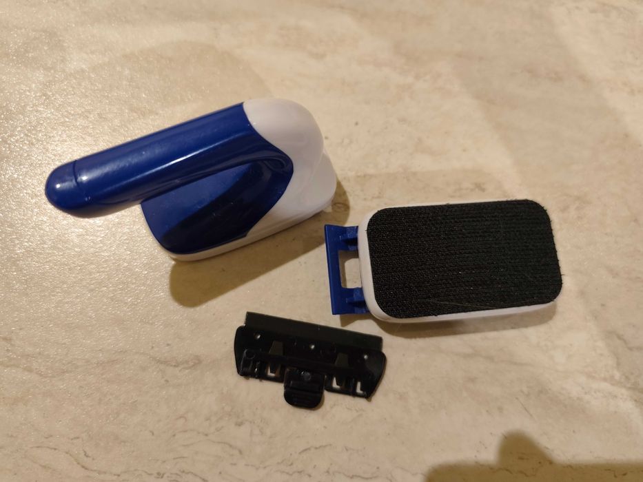 Магнитна стъргалка за водорасли за аквариум с държач и острие Sobo glass cleaner.
