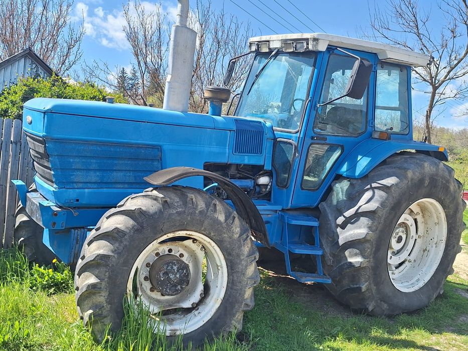Vând Tractor Ford TW-35