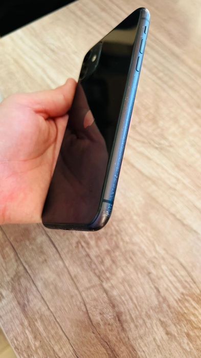 Айфон 11 сатылады…….