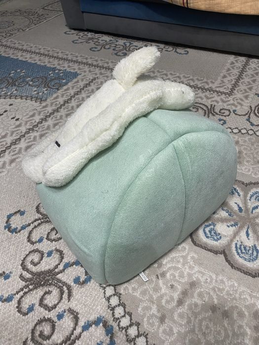 Продам лежанку для кошки