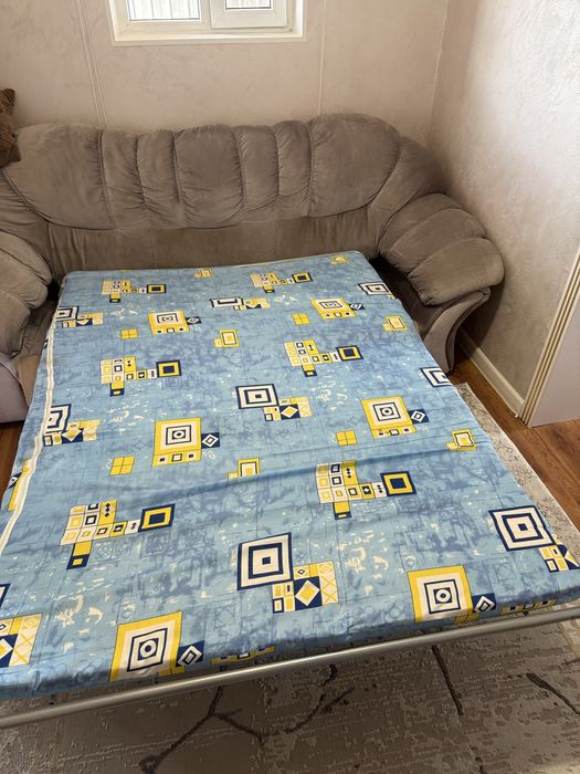 Продам диван и кресло