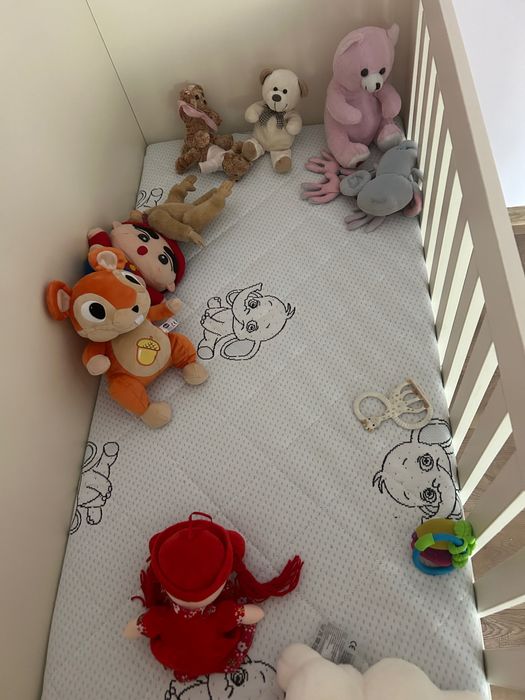 Pătuț pentru bebeluși și copii