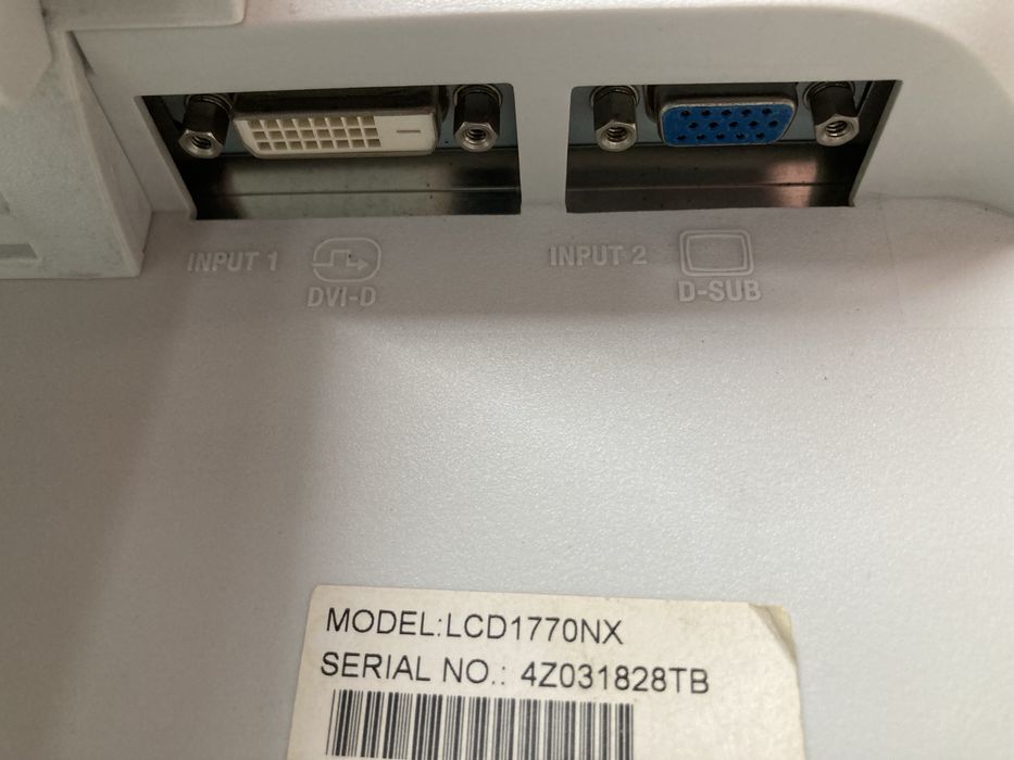 Монитори за компютри или видеонаблюдение NEC