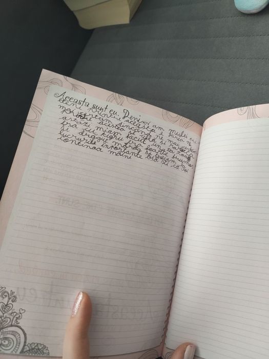 Violetta ( Jurnalele) disney