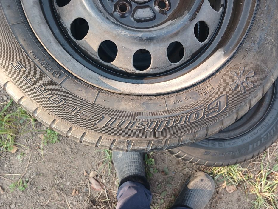 Продам шины летние с дисками