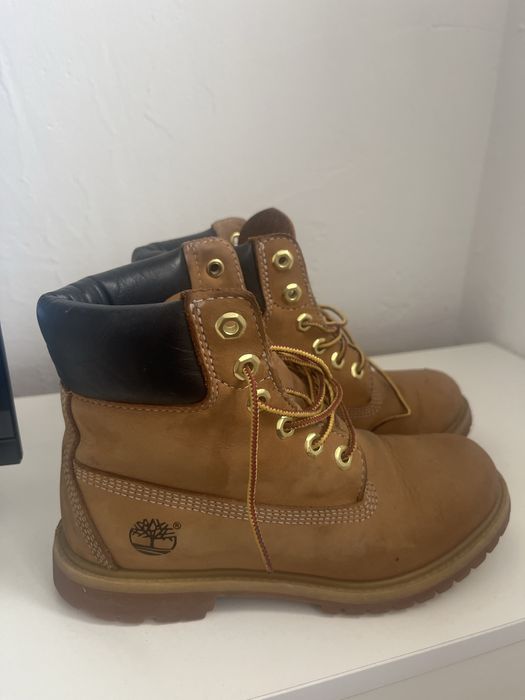 ботинок натуральный нубук Timberlanb размер 37
