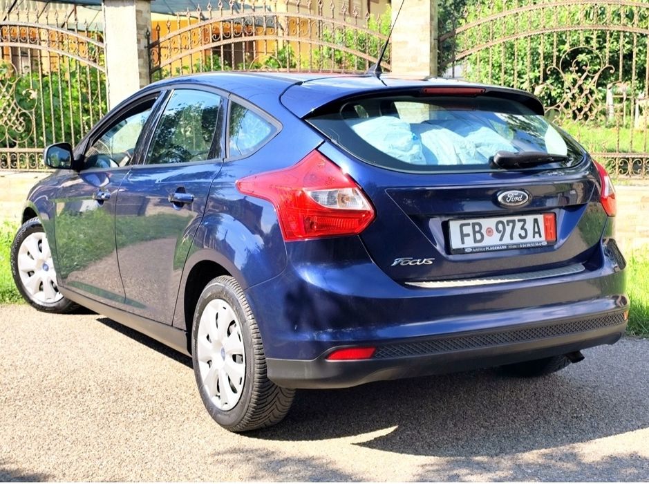 FORD Focus 2012 — imagine 5