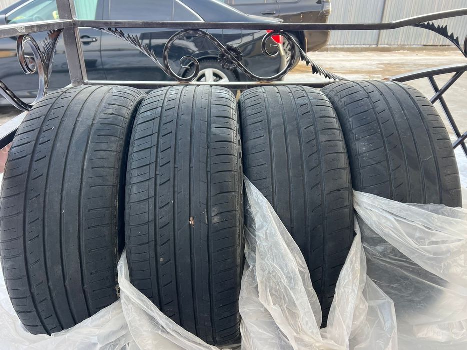 215 55 R17 летний шина