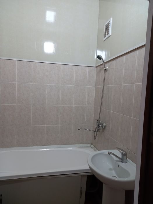 Xo'jakentda kvartira sotiladi 3hona 4-etaj 17-dom