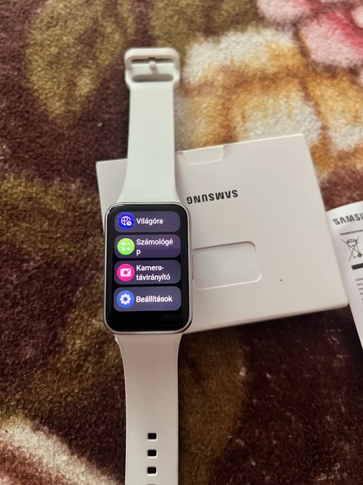 Ceas  samsung galaxy fit 3 ca noua