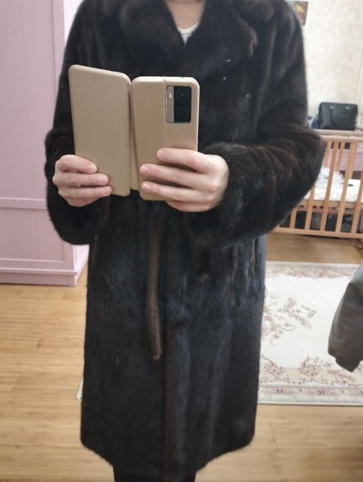 Продам норковую шубу