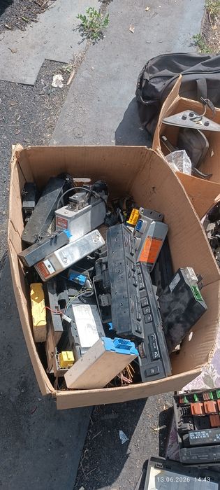 Запчасти БМВ  е32 м30
