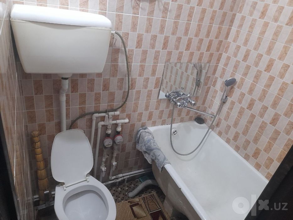 Ijaraga 1 hona beriladi.400 .TATU.bodomzor masjidini roparasi