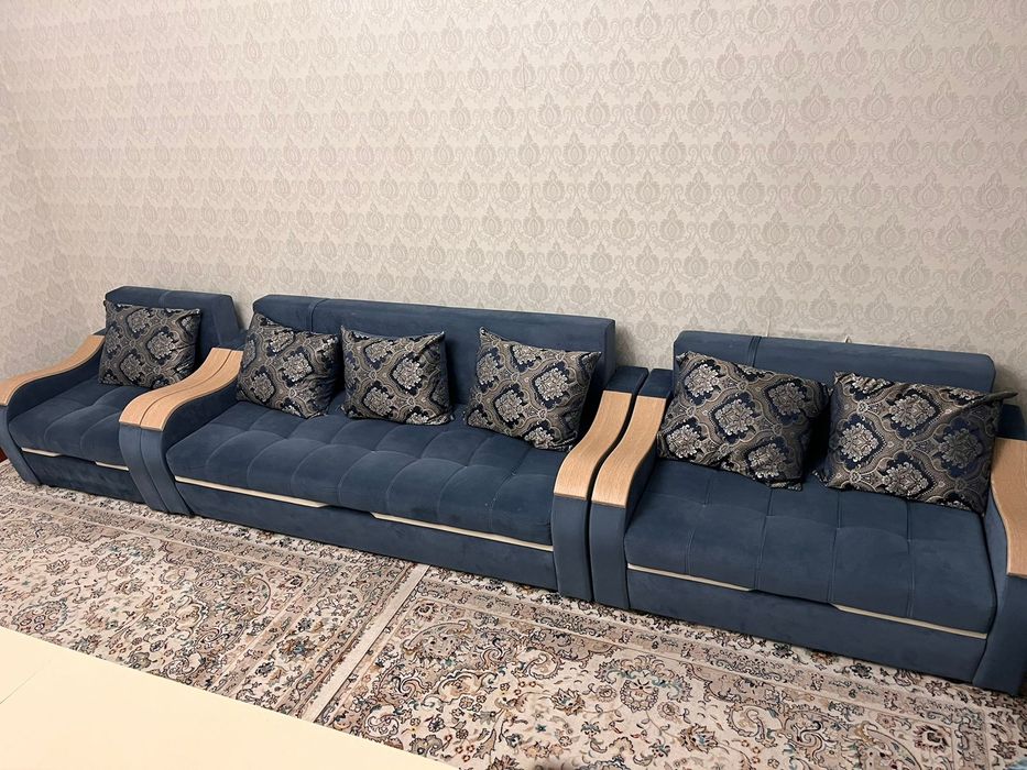 Продаю диван отличном состояние