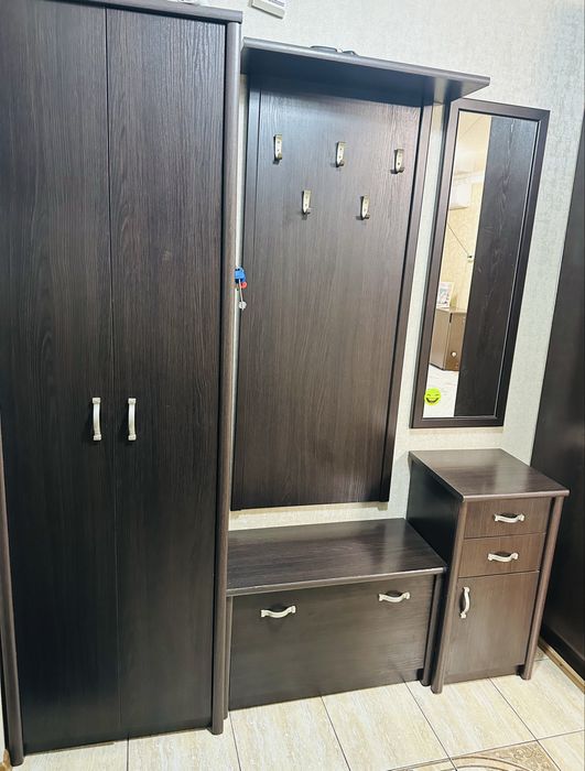 Продам шкаф для приходей