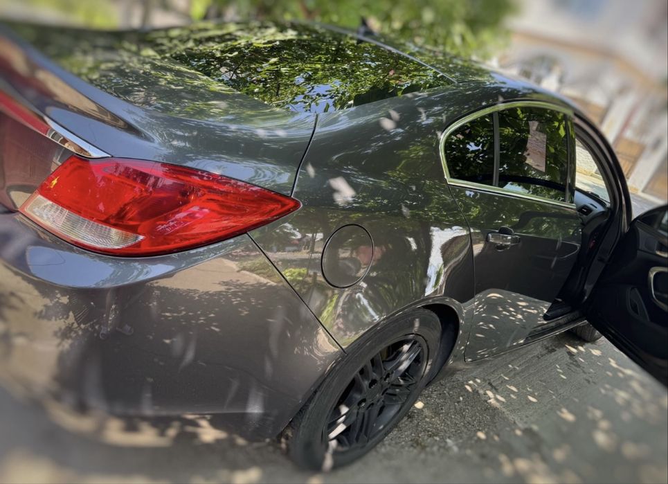 Vând Opel Insignia 1.8 benzină+GPL !
