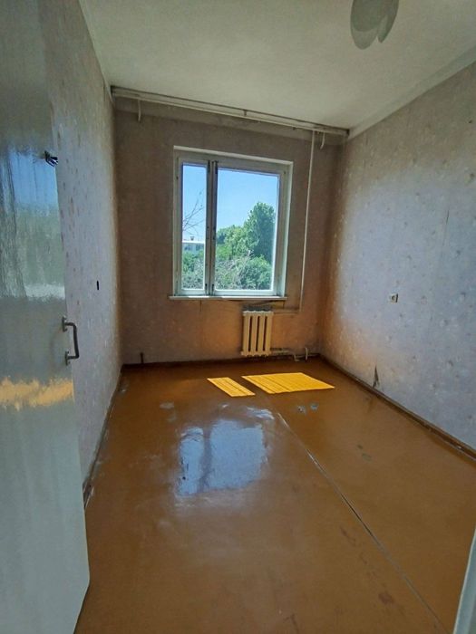 Kvartira sotiladi 3/3/4 Feruza kafe sogdiana balkon eko bozar 80000