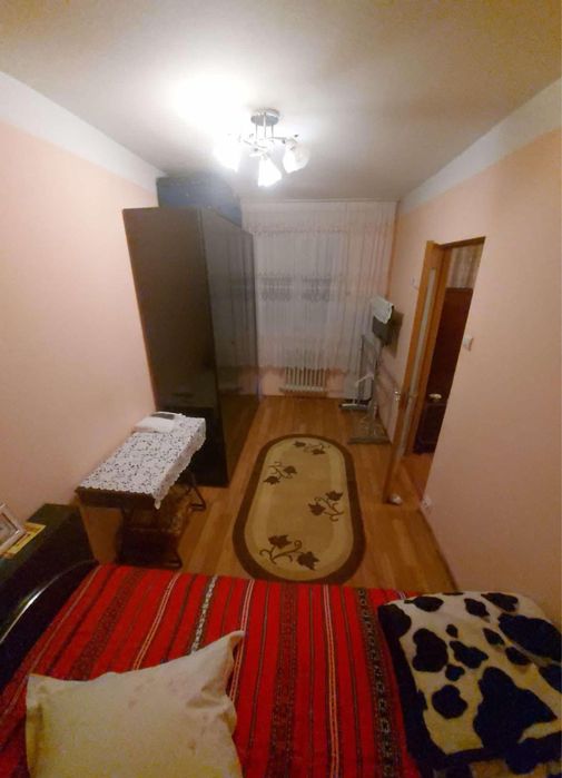 Vand apartament 2 camere zona Spiru