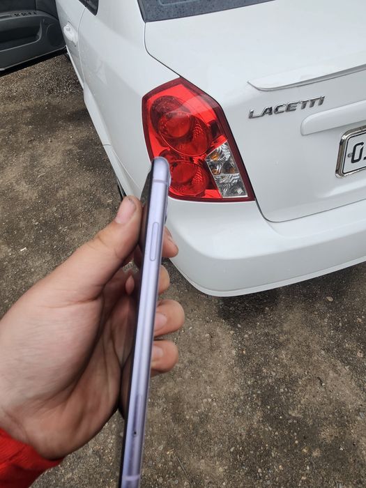 iPhone 11 srochni sotiladi