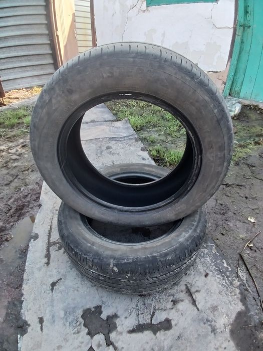 Покрышка продаю..