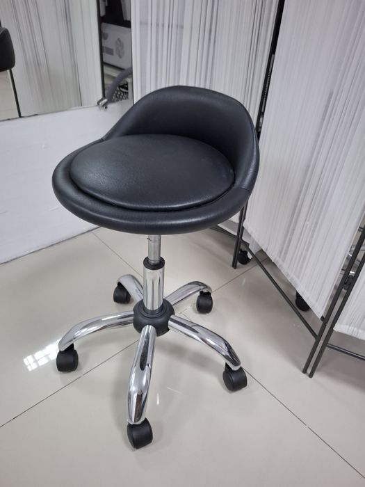 Стул на колёсиках в идеале