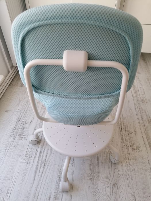 Scaun turcoaz birou copii IKEA    Vimund
