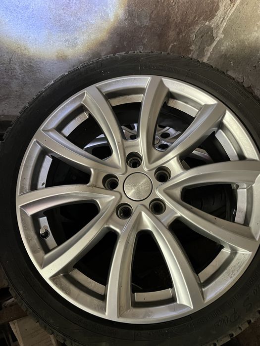 Диски на машину.