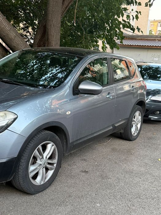 Vând nissan qashqai 2012