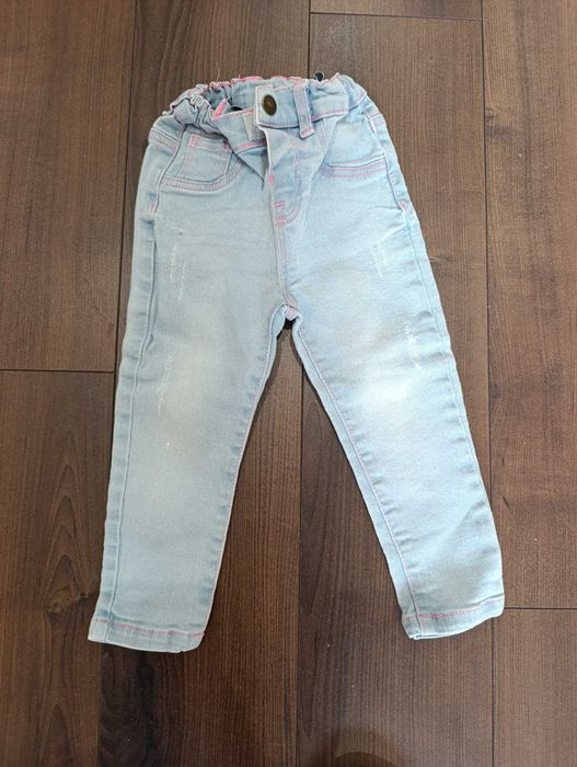 Дънки за малка госпожица