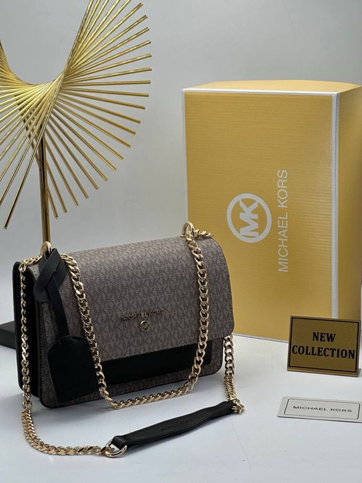 Geanta Michael Kors Noua !!! Dimensiuni 22/17 !!!