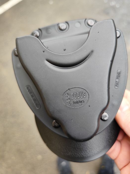Тактически кобур/холдер  за белезници
