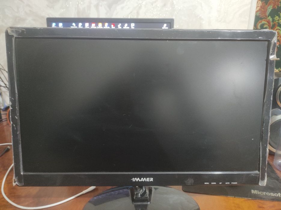 2ta monitor 220ming. 1366x768p va 19.5