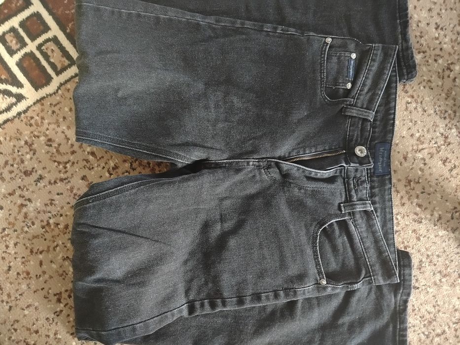 Черные мужские джинсы